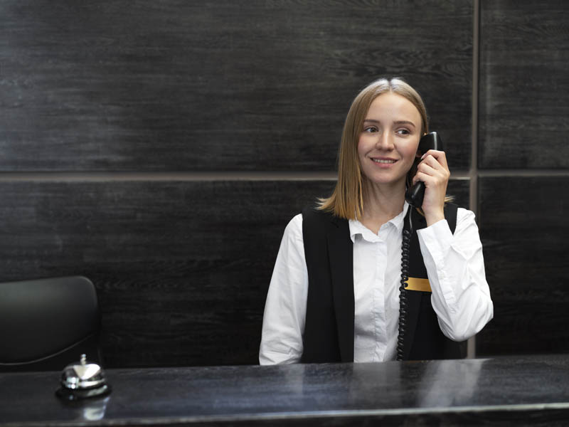 Receptionist hotel